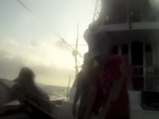 Рыба-меч напала на рыбака