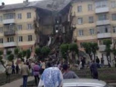 Авторегистратор снял момент обрушения дома в Междуреченске