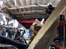 Момент обрушения крыши в Дзержинском попал на видео