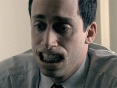 Человек без губ cнялся в рекламе гигиенической помады