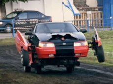 Каскадер создал трансформера из «Лады»