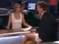 Телеведущий попал в прямой эфир без штанов