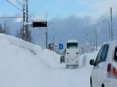 На Японию обушились небывалые снегопады