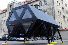 Скандинавы научили дом шагать