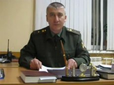 Майор из Владивостока: "В армии солдат кормят собачьими консервами!"