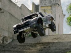 Паркур 850-сильного внедорожника