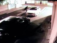 Угонщик нокаутировал себя кирпичом