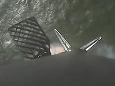 Илон Маск опубликовал видео падения первой ступени Falcon 9