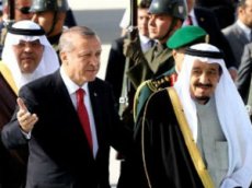 Эрдоган встретился с королем Саудовской Аравии под русский марш