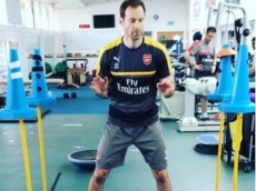 Вратарь «Арсенала» показал фрагмент тренировки с мячиками для пинг-понга