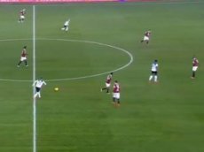 Иличич забил с центра поля курьезный гол