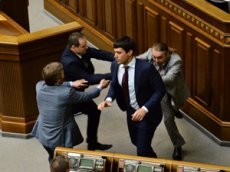 В Верховной Раде подрались депутаты