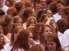 Тысячи рыжих собрались в Голландии