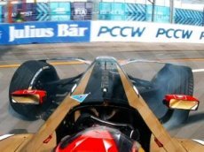 Пилот «Формулы-Е» выиграл квалификацию, финишировав задним ходом