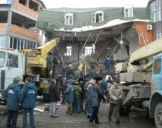 Теракт в Назрани: под завалами остаются три человека
