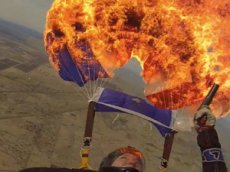 Американка подожгла парашют во время прыжка