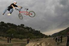 Байкеры выбирают: флетленд или триал?