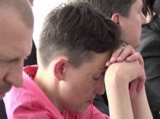 Савченко заснула на заседании комитета Рады