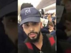 Американца высадили из самолета из-за разговоров на арабском