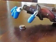 Американец напечатал на 3D-принтере роборуку своему сыну