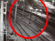 Страшное крушение скоростного поезда в Анкаре попало на видео