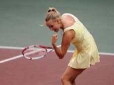 Лучшая теннисистка мира устроила шоу на корте