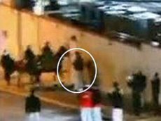 Полицейский спецназ до полусмерти избил студента