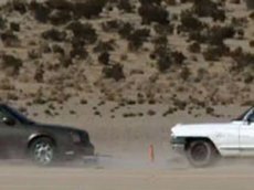 Cadillac 1962 года против Cadillac 2002 года