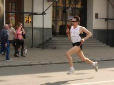Российский бегун финишировал в Бостонском марафоне перед взрывом