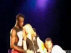 Мадонна упала в обморок во время выступления в Болгарии