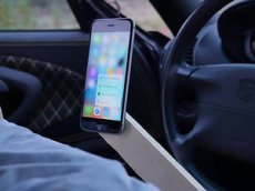 iPhone посмеялся над своей плачущей хозяйкой