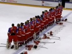 Женская сборная по хоккею исполнила гимн страны а капелла