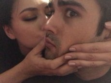 Настасья Самбурская опубликовала видео трогательного поцелуя с мужем