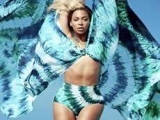 Бейонсе и H&M показали пляжное видео