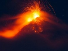 Мощное извержение вулкана в Гватемале