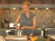 Как приготовить цыпленка с Гвинет Пэлтроу