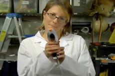 Как превратить часы в водяной пистолет