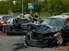 Пьяный водитель Volvo разбил три автомобиля