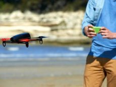 Parrot создал беспилотник для записи full HD видео