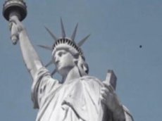 НЛО над статуей Свободы