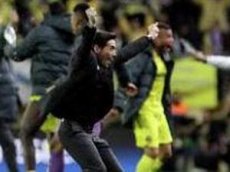 Тренер «Валенсии» получил травму, празднуя гол