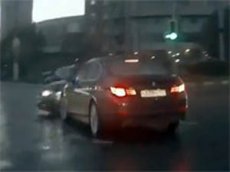 Машина-призрак из России взорвала Youtube