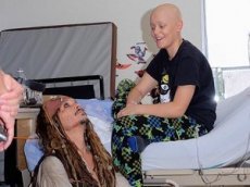 «Джек Воробей» повеселил тяжелобольных детей