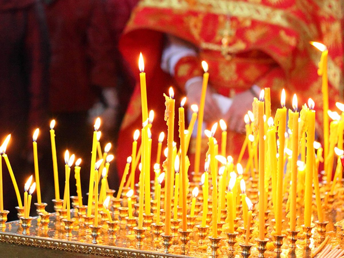 Какой церковный праздник сегодня — 28 апреля 2020, отмечают православные христиане, церковный календарь: Радоница