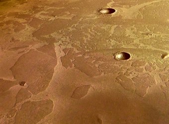 Семиклассники из США нашли на Марсе загадочный "люк"
