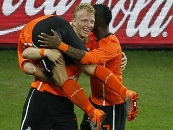 ЧМ-2010: сборная Голландии вышла в 1/4 финала