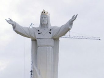 В Польше возвели самую большую статую Иисуса Христа
