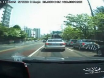В Корее взбесившийся в духе Стивена Кинга автомобиль Hyundai ранил 17 человек