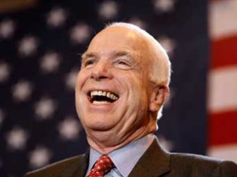 Сенатор Маккейн предложил ударить по Сирии, разбомбив ее "Патриотами"