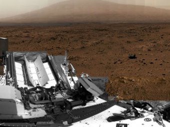 Учёные NASA обнаружили на снимках Curiosity "летящую птицу"